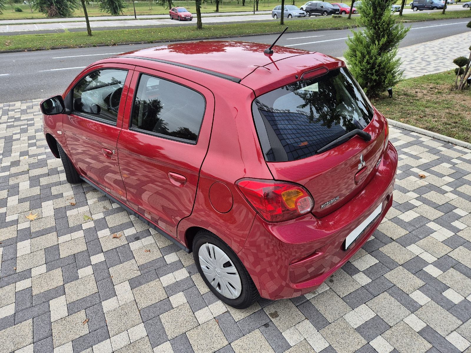 Mitsubishi Space Star 1,0 **INTENSE**KLIMA**SERVISNA**REG 1 GOD**, fotografija 5