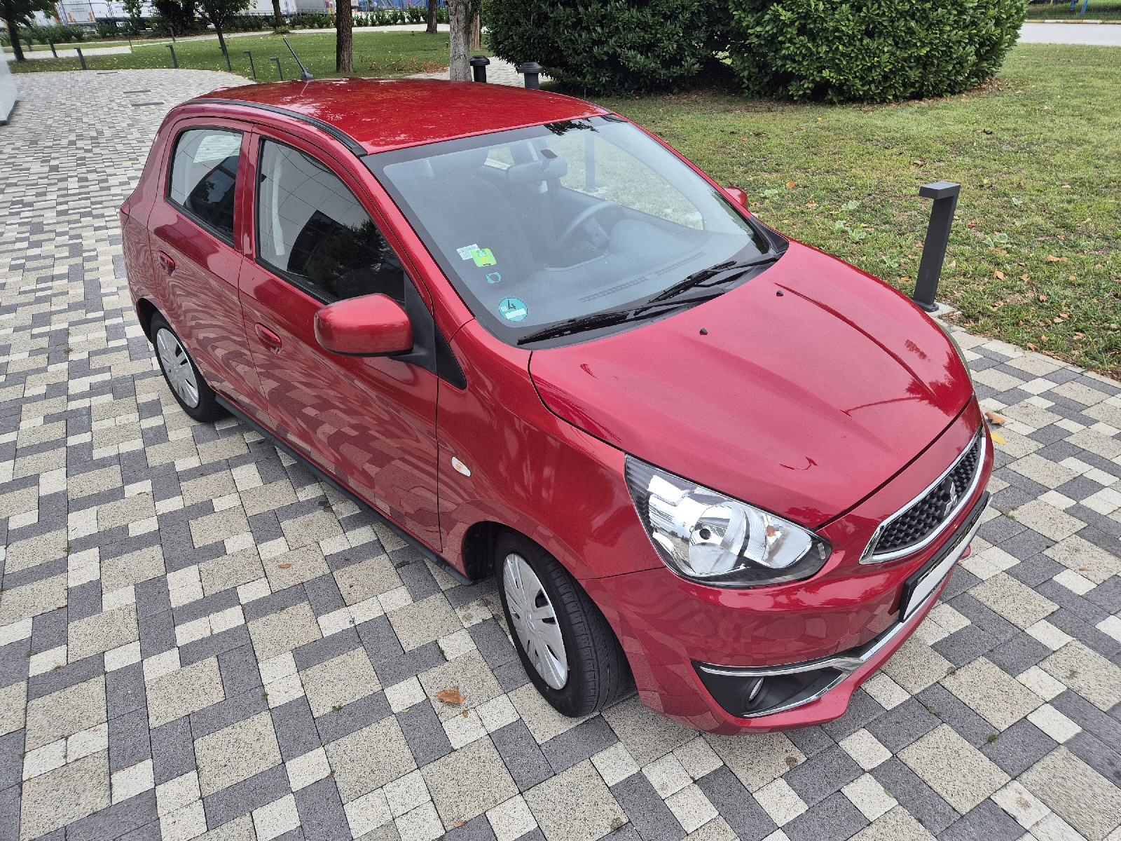 Mitsubishi Space Star 1,0 **INTENSE**KLIMA**SERVISNA**REG 1 GOD**, fotografija 13