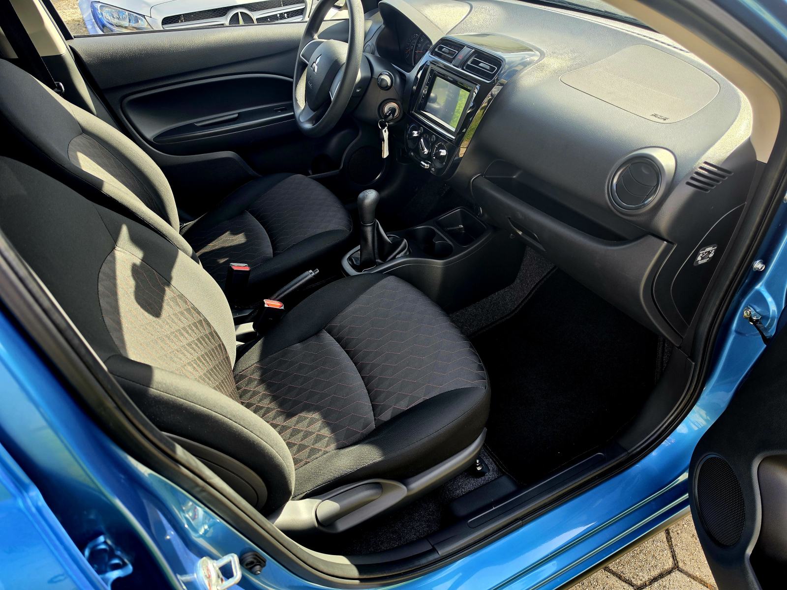 Mitsubishi Space Star 1.2,,BENZIN, ODLIČAN,,15974KM, fotografija 13