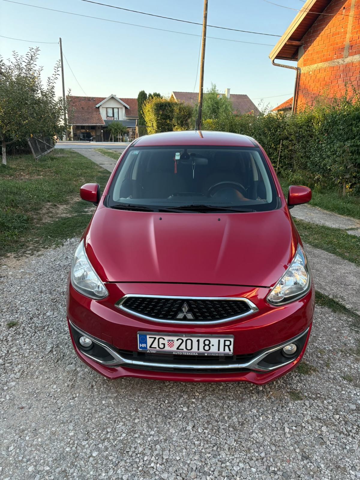 Mitsubishi Space Star 1,2 2WD MT INVITE