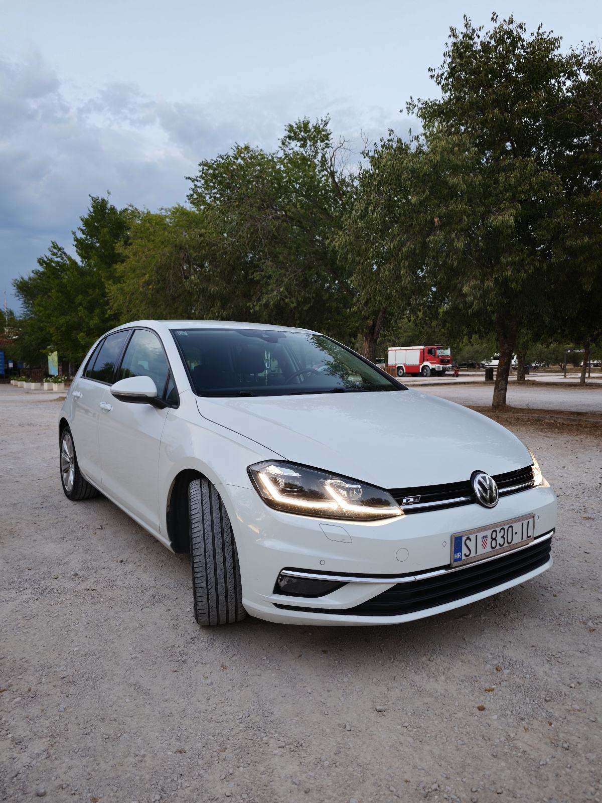 VW Golf 7.5 2,0 TDI Rline, fotografija 3