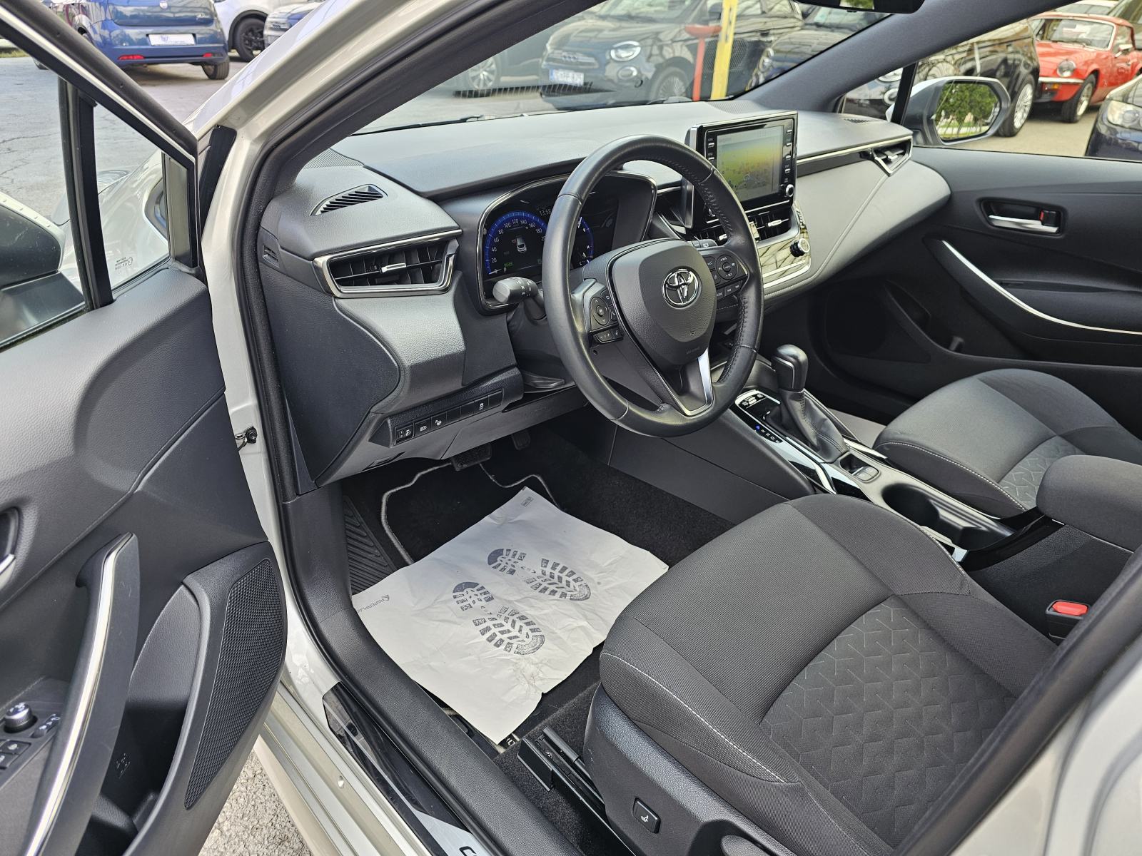 NEW*TOYOTA*COROLLA*1.8 HYBRID*2022.G*FULL LED*KAMERA*NAVI*TOUCH*19980E, fotografija 11
