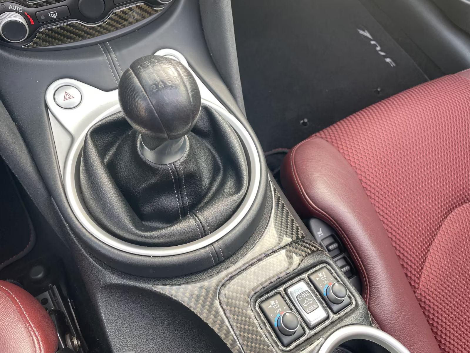 Nissan 370Z 370 Z Coupe BIXenon navi koža gr.sj. invidiaAuspuh BOSE, fotografija 12