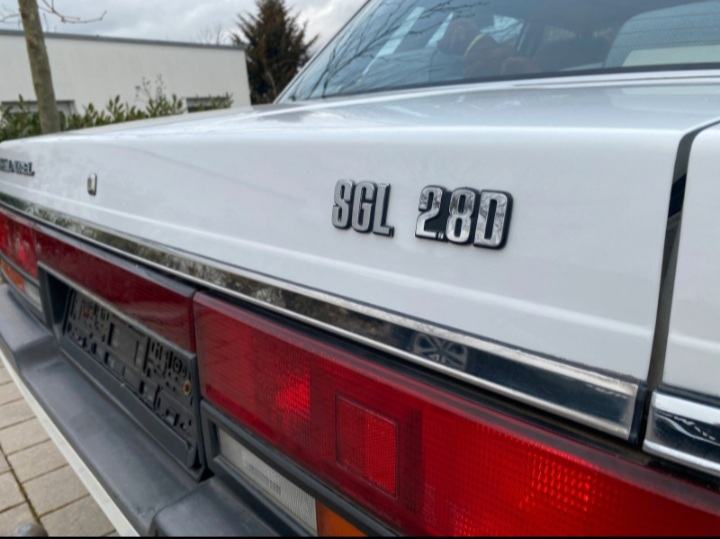 Nissan LAUREL 2.8 D automatik, fotografija 9