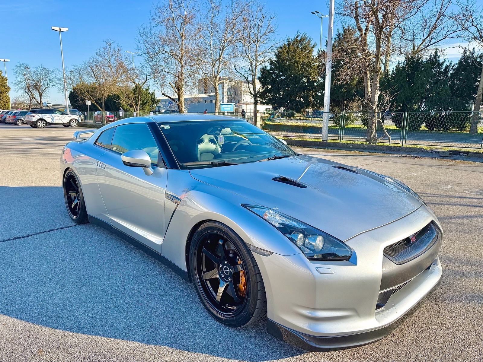 Nissan GT-R, pogled izvana - slika 2