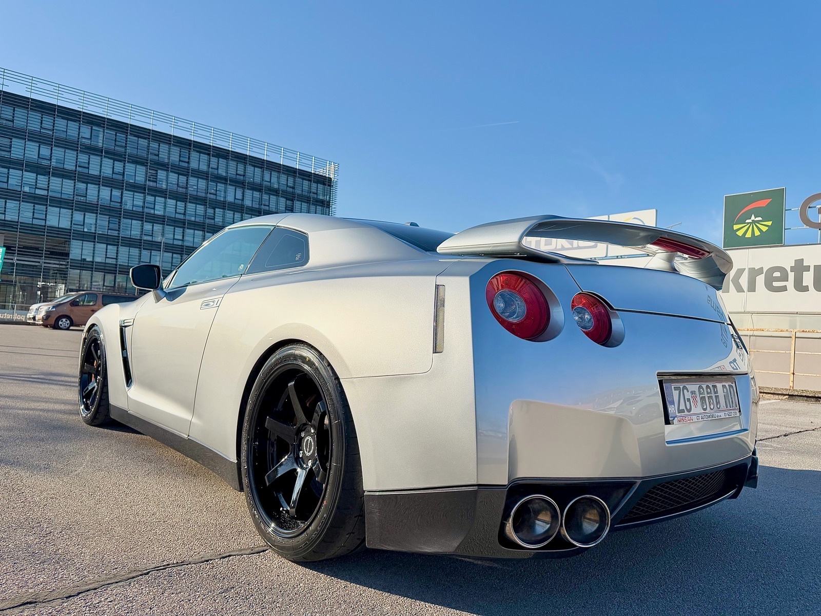 Nissan GT-R, fotografija 7