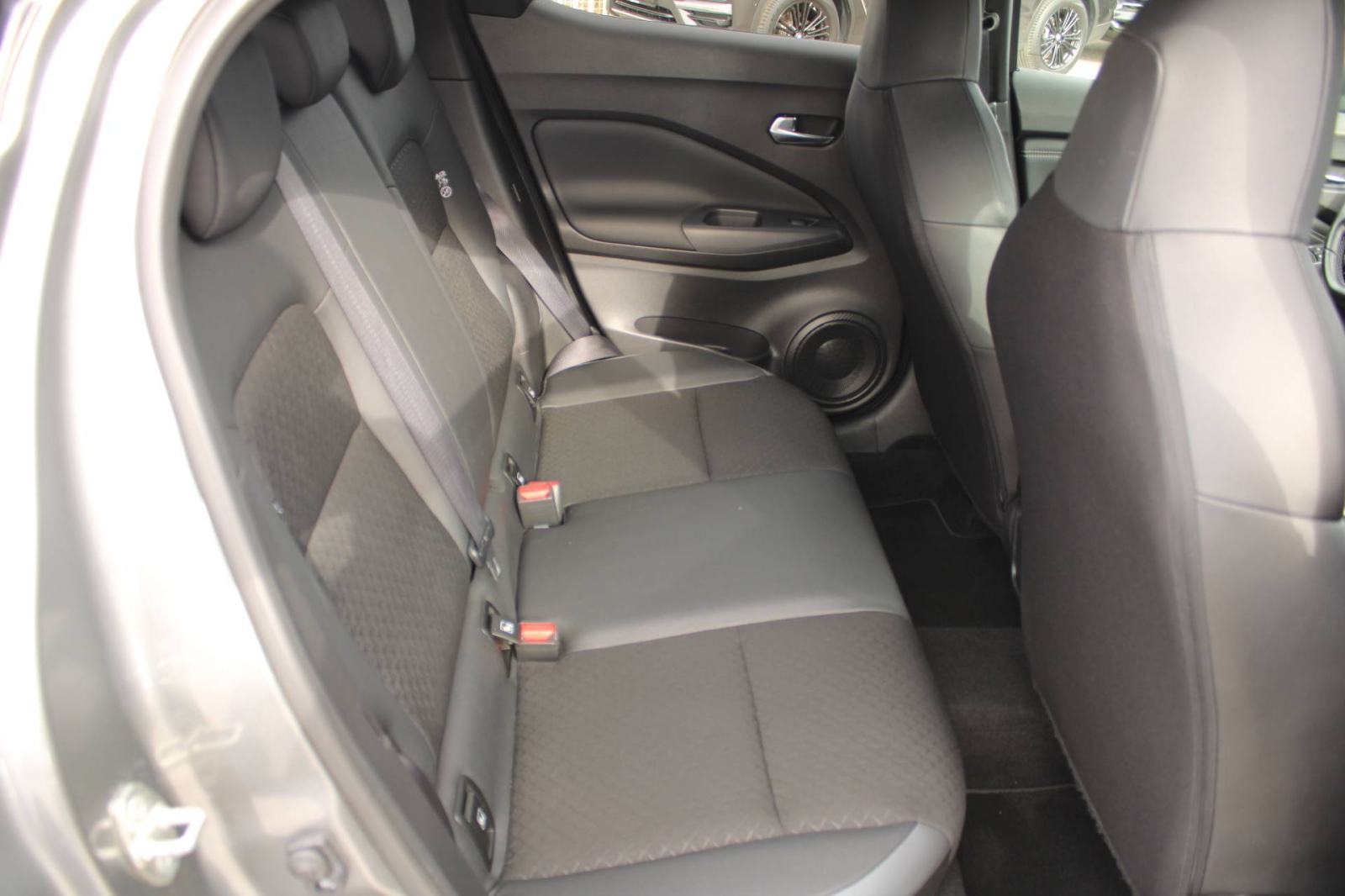 Nissan Juke 1.0 DIG-T AUTOMATIK N-Connecta *KAMERA*, fotografija 11