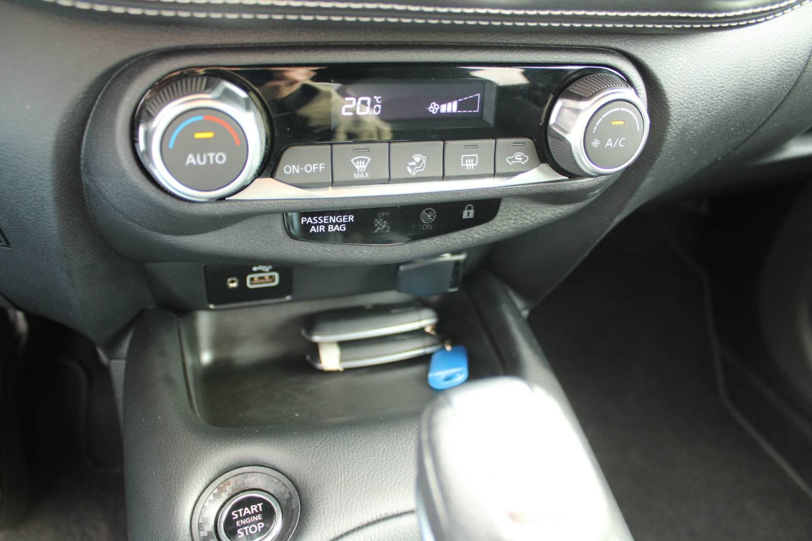 Nissan Juke 1.0 DIG-T AUTOMATIK N-Connecta *KAMERA*, fotografija 18