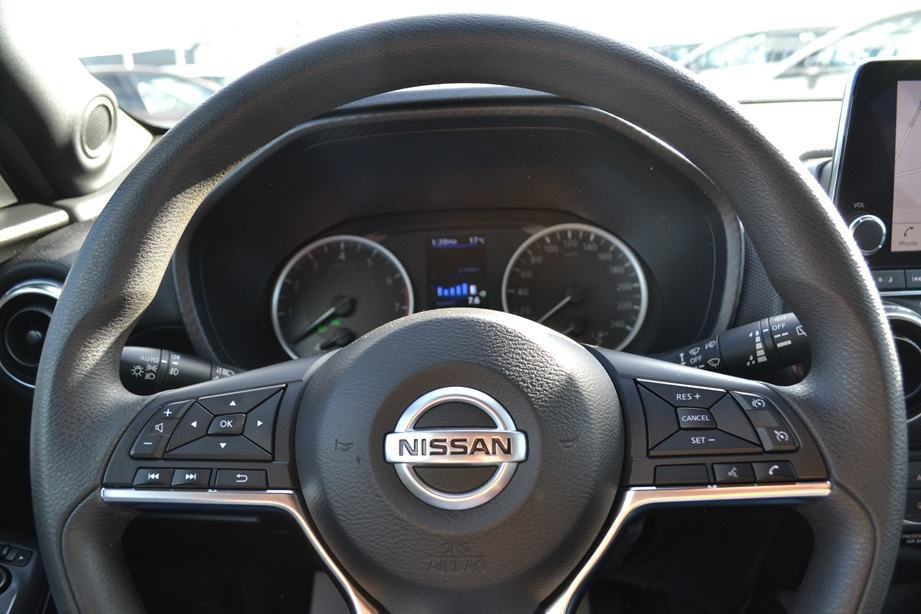 Nissan Juke 1,0 DIG-T N-CONNECTA *** rata 220 BEZ UČEŠĆA ***, fotografija 8