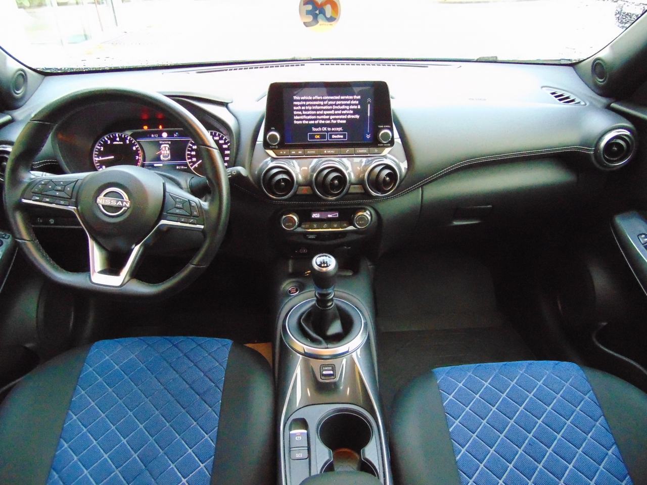 Nissan Juke 1,0 DIG-T N-Connecta, fotografija 9