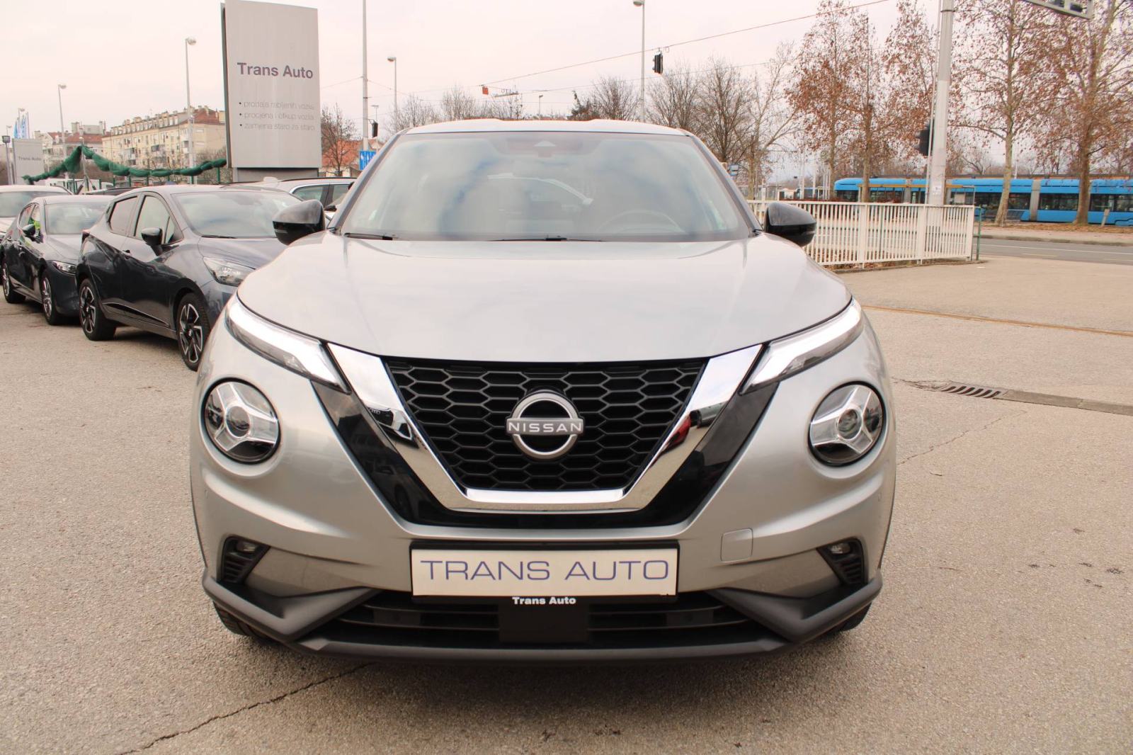 Nissan Juke 1.0 DIG-T AUTOMATIK N-Connecta, fotografija 2