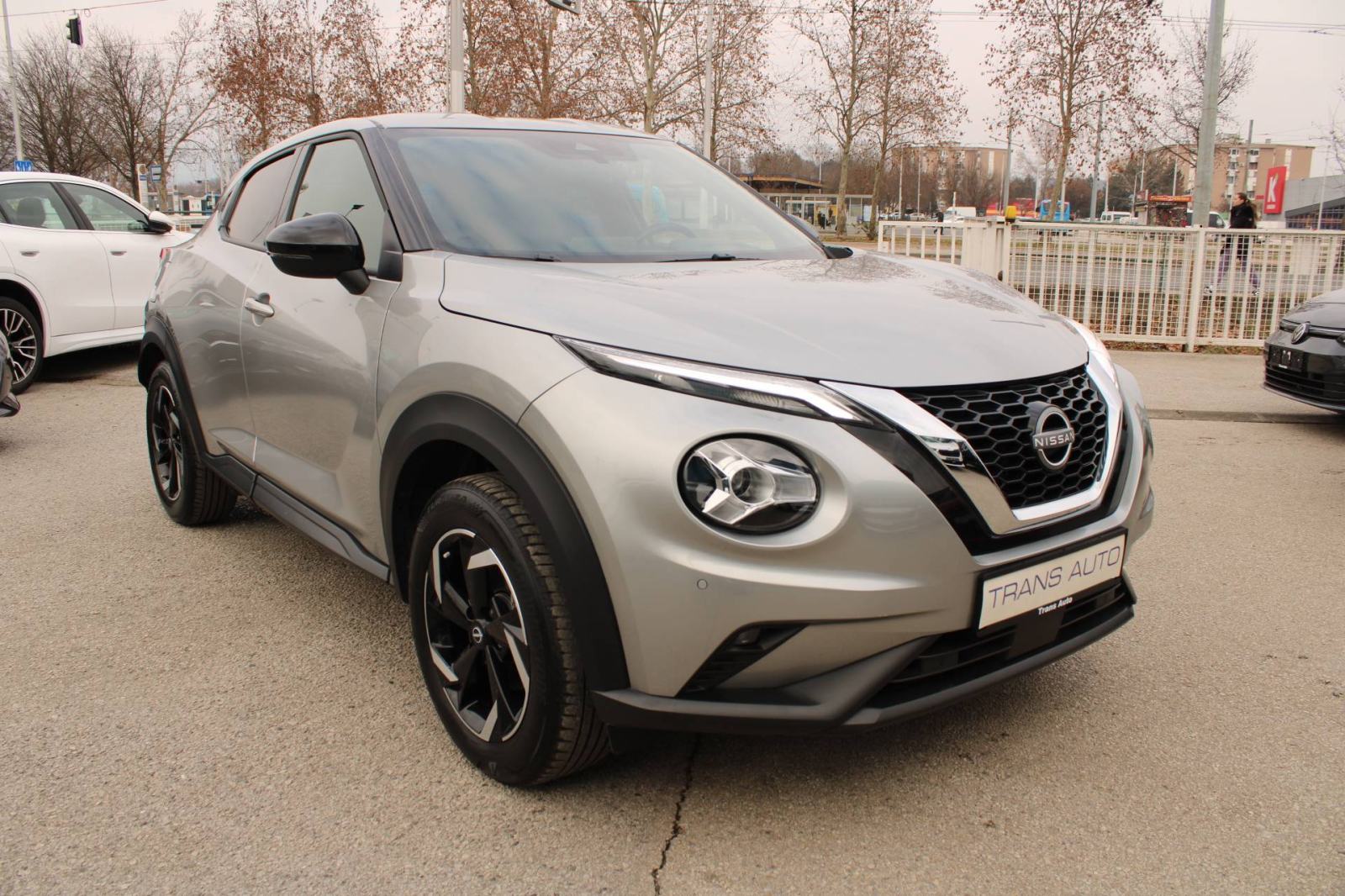 Nissan Juke 1.0 DIG-T AUTOMATIK N-Connecta, fotografija 3