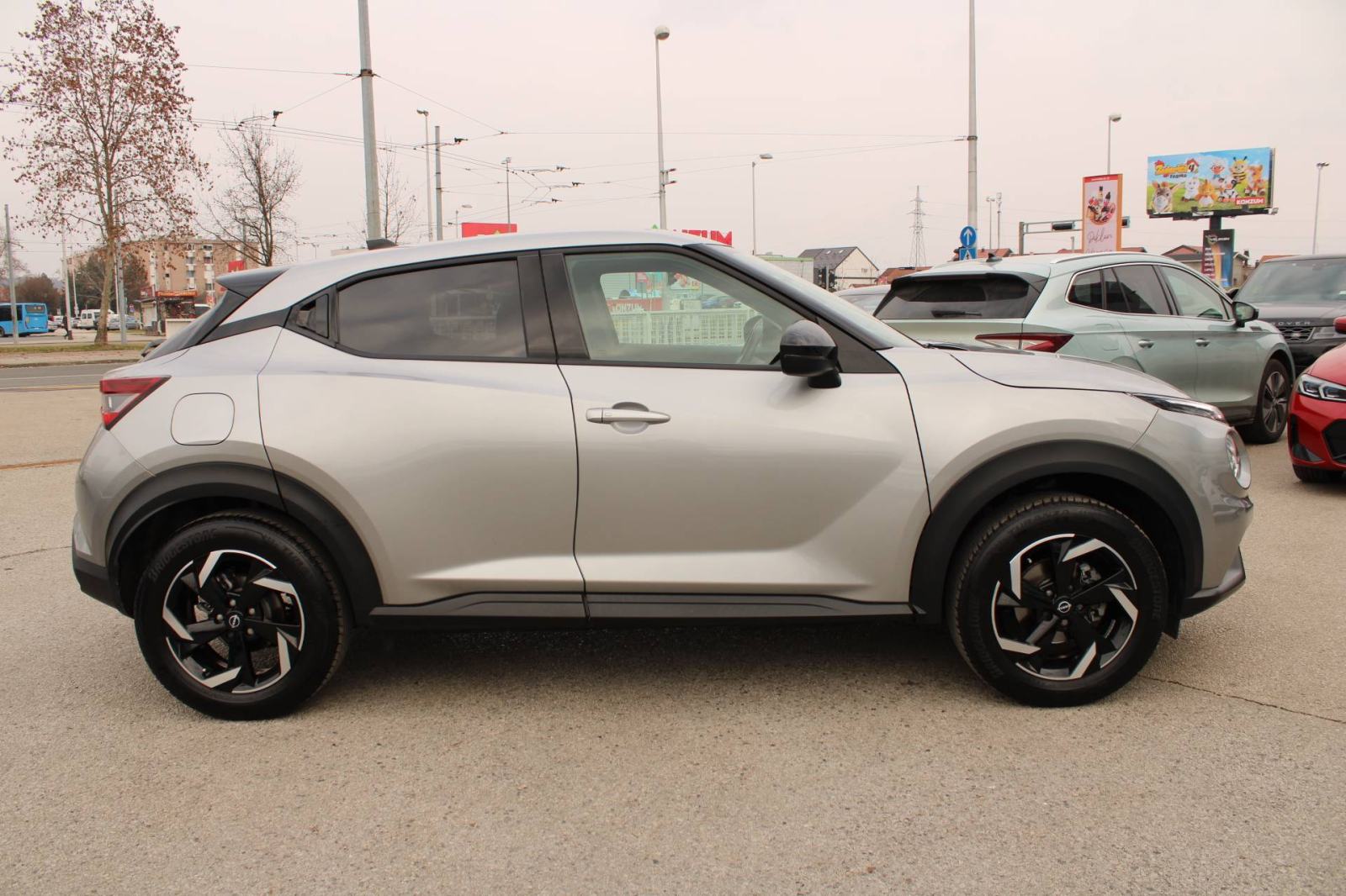 Nissan Juke 1.0 DIG-T AUTOMATIK N-Connecta, fotografija 4