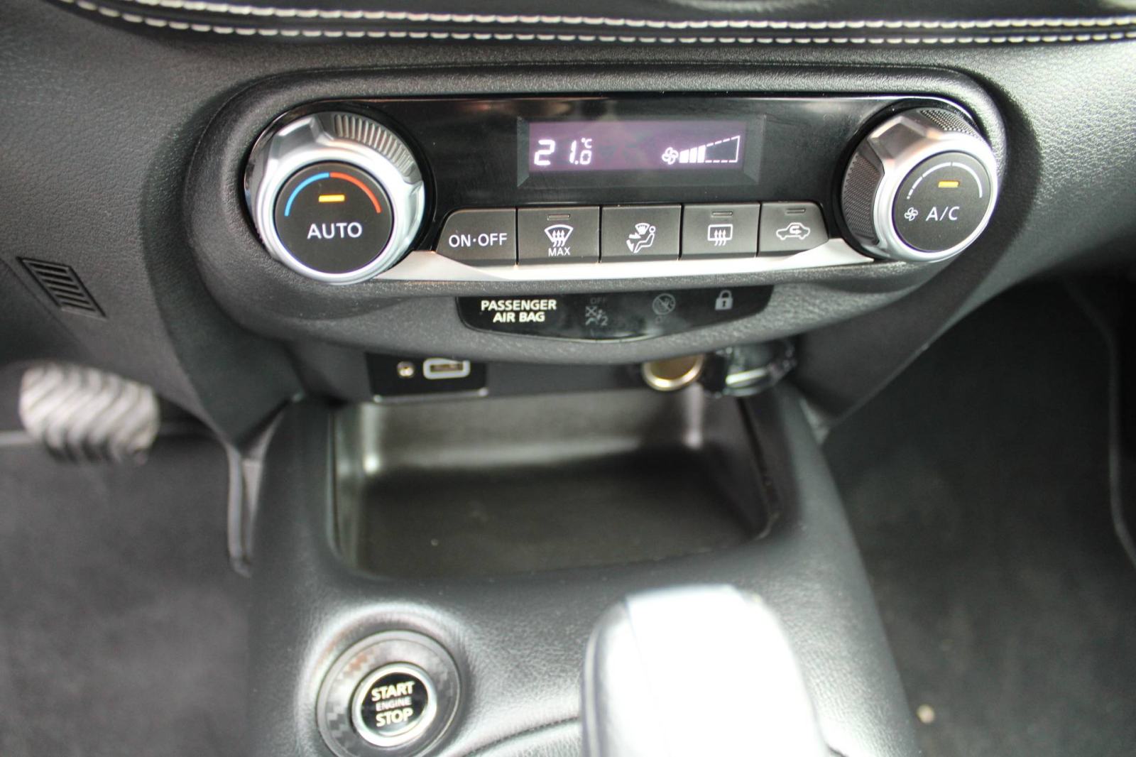 Nissan Juke 1.0 DIG-T AUTOMATIK N-Connecta, fotografija 18