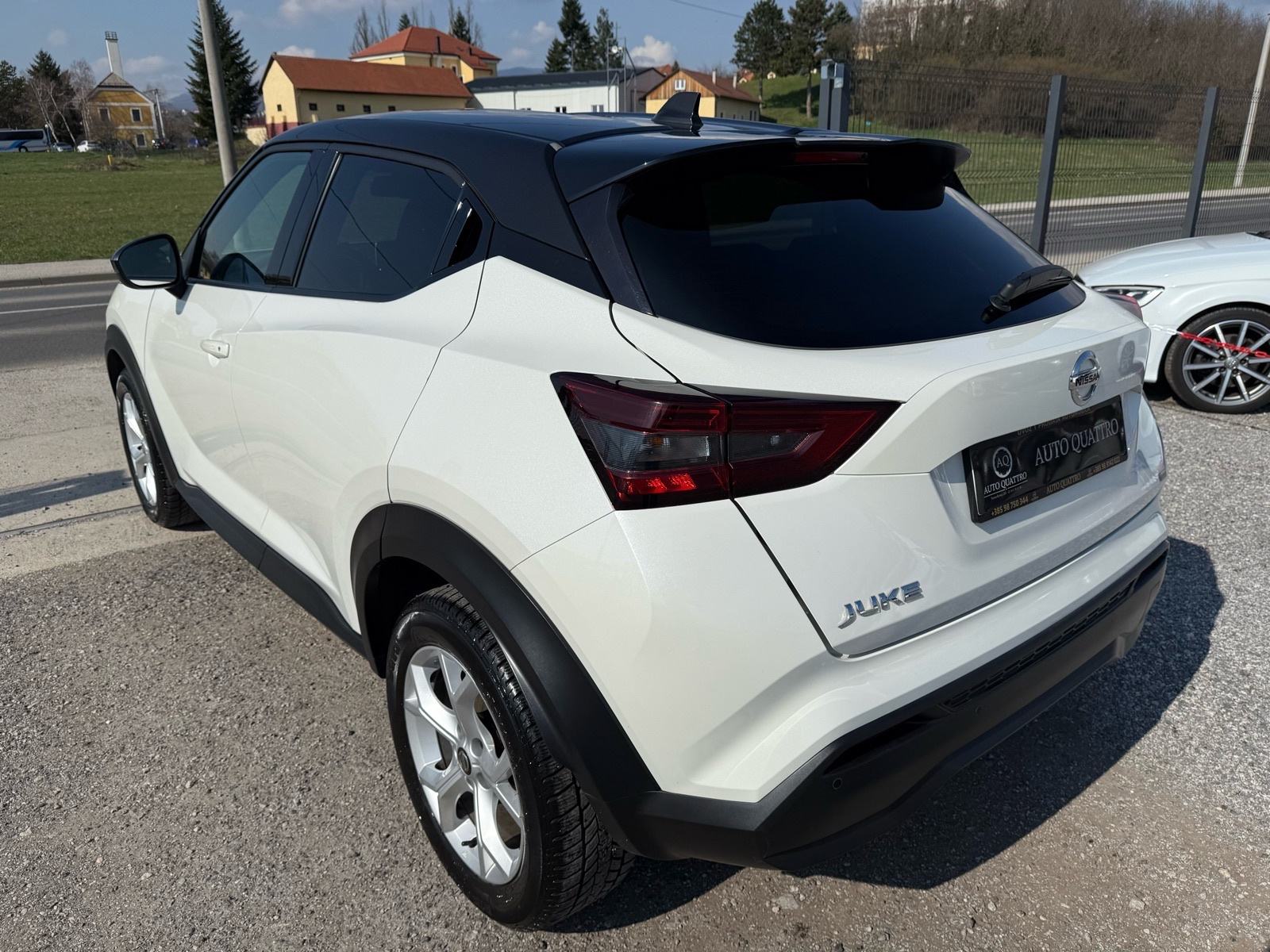 Nissan Juke 1,0 TOP STANJE KAMERA / NAVIGACIJA 90 24MJ.JAMSTVO, fotografija 4