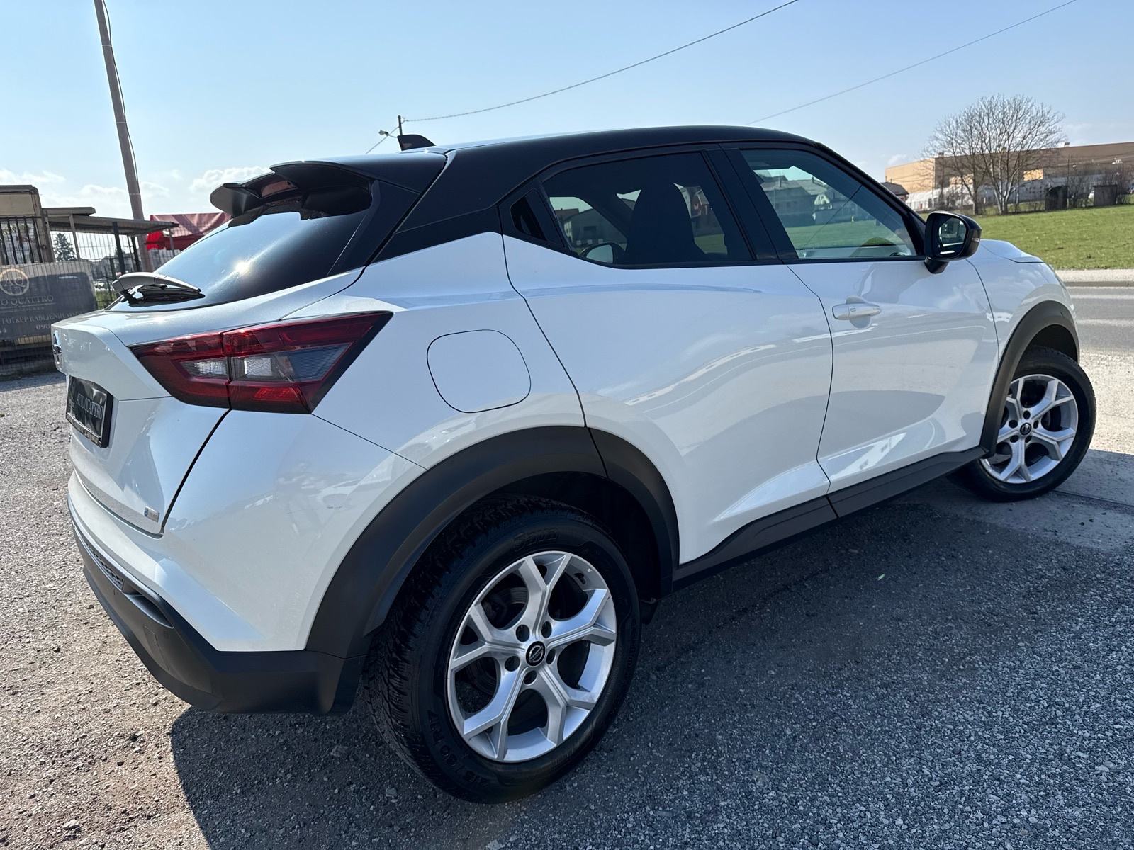 Nissan Juke 1,0 TOP STANJE KAMERA / NAVIGACIJA 90 24MJ.JAMSTVO, fotografija 14