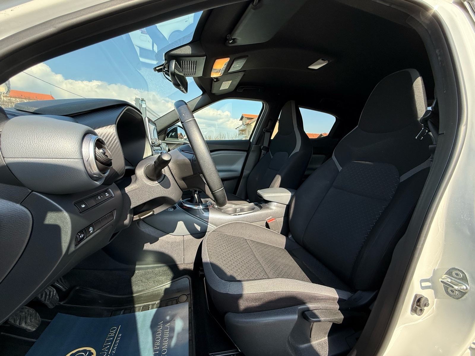 Nissan Juke 1,0 TOP STANJE KAMERA / NAVIGACIJA 90 24MJ.JAMSTVO, fotografija 20