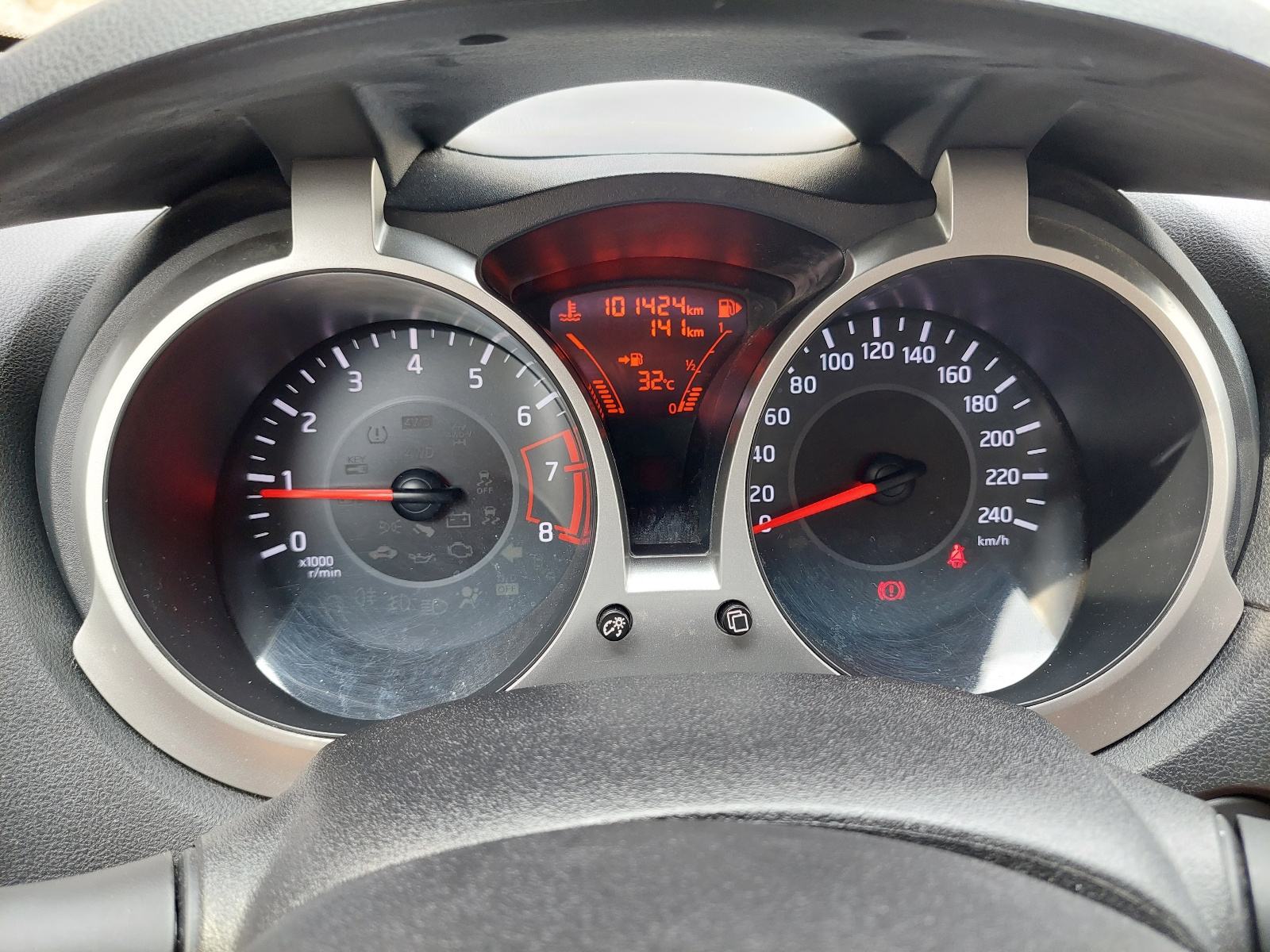 Nissan Juke 1.2, fotografija 9