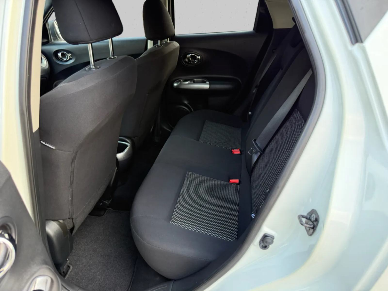 Nissan Juke 1,6 16V CVT TEKNA *AUTOMATIK*HR AUTO*KAMERA*NAVI*SERVISNA*, fotografija 4