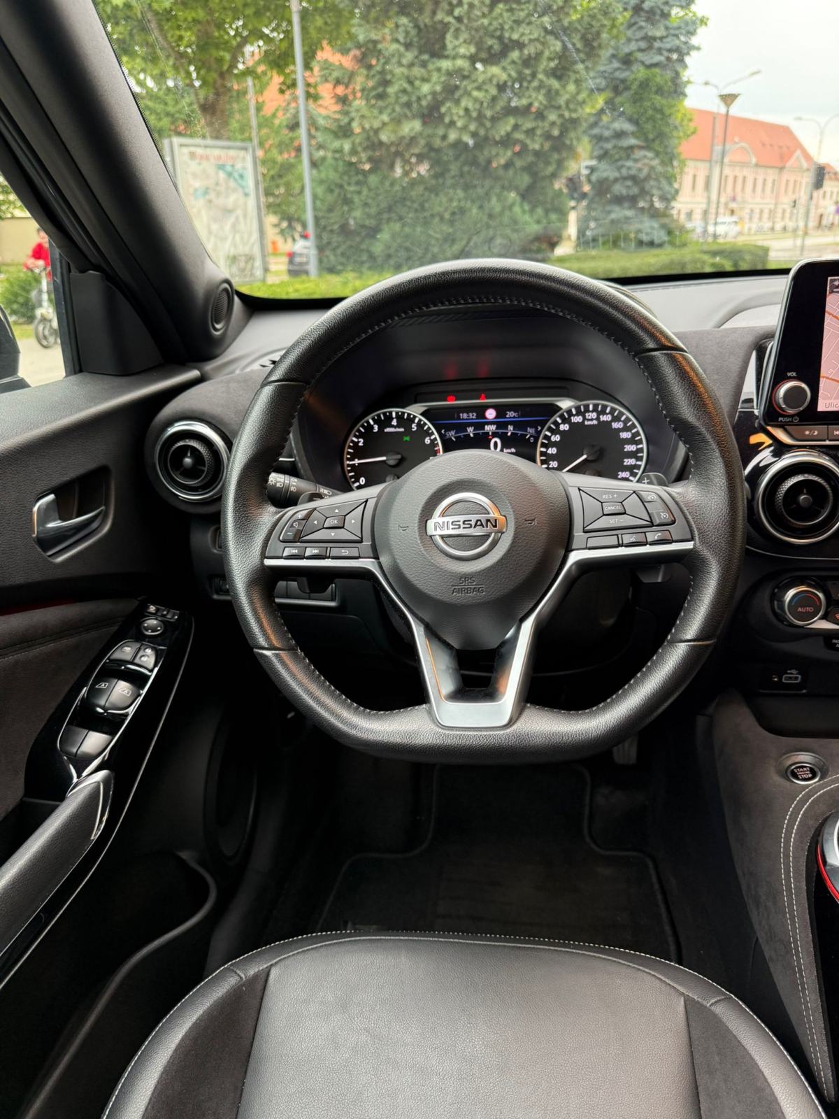 NISSAN JUKE - 2021 GOD - AUTOMATIK - LED - NAVIGACIJA - KAO NOV!, fotografija 19