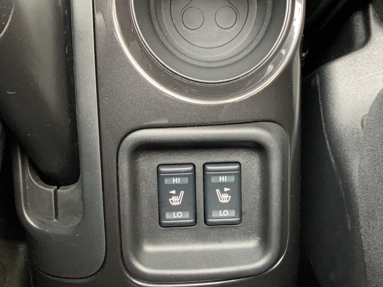 Nissan Juke Nismo RS 218KS ALCANTARA XENON NAVI KAMERA360 GRIJ.SIC., fotografija 17