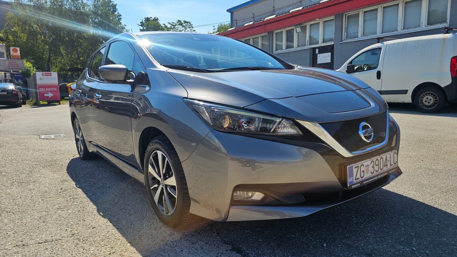 Nissan Leaf 40 kWh 13125 + pdv baterija 100% 13125+pdv