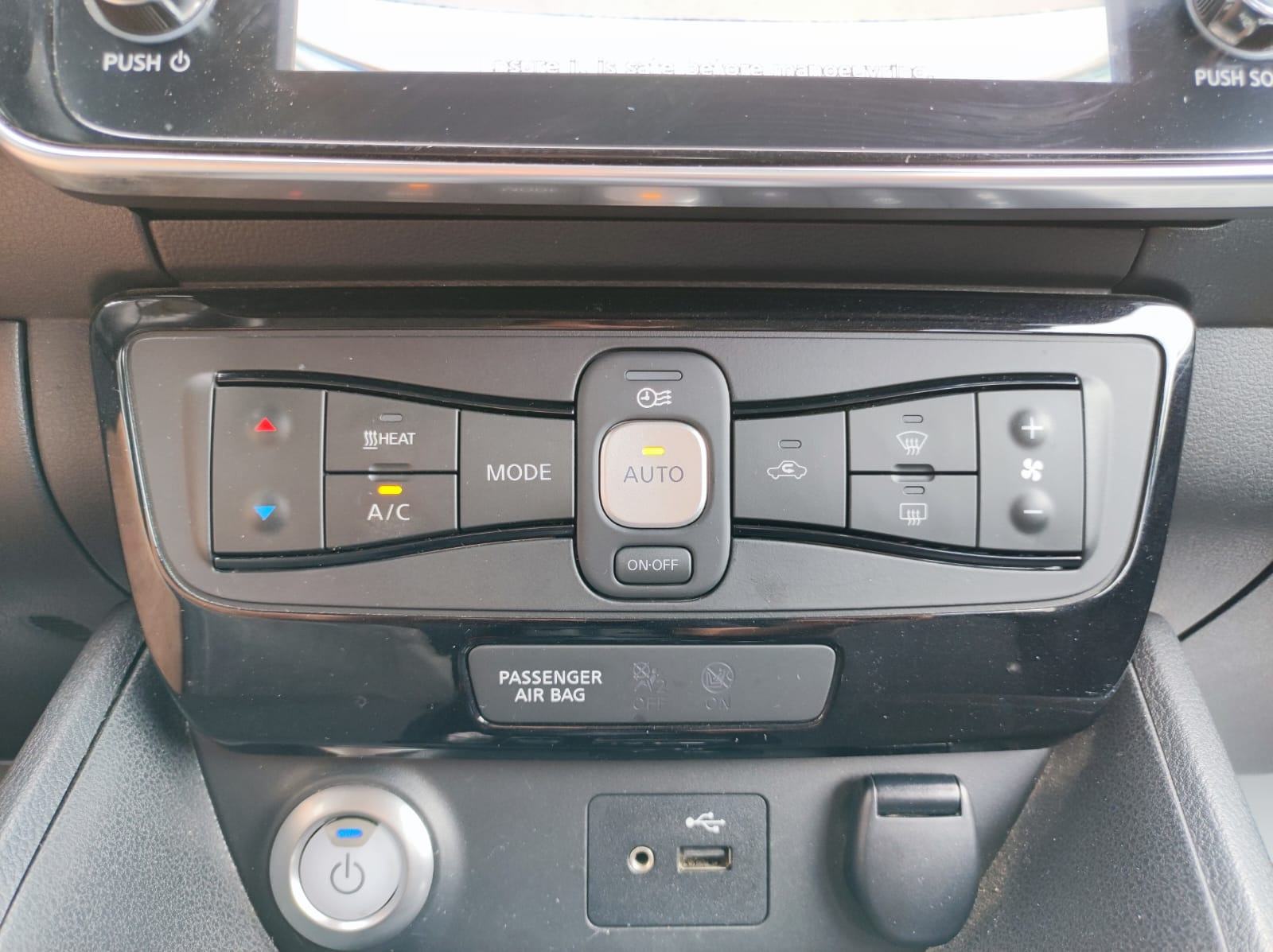 Nissan Leaf Leaf Elektro - 2018 - 100.000km - NAVI - FULL - REG 1 GOD!, fotografija 16