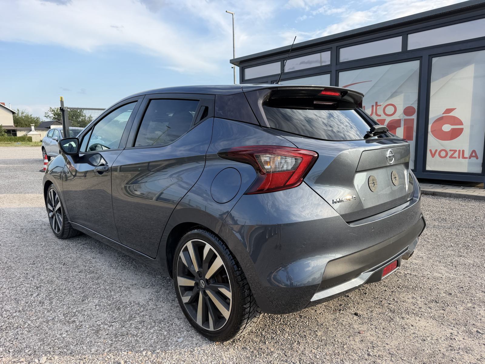 Nissan Micra 1,0 N-Connecta - TOP OPREMA - SUPER STANJE, fotografija 4