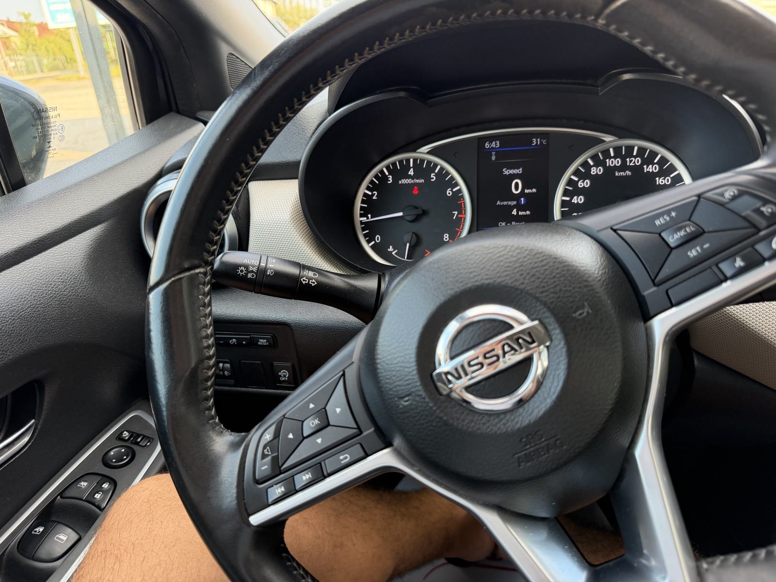 Nissan Micra 1,0 N-Connecta - TOP OPREMA - SUPER STANJE, fotografija 12