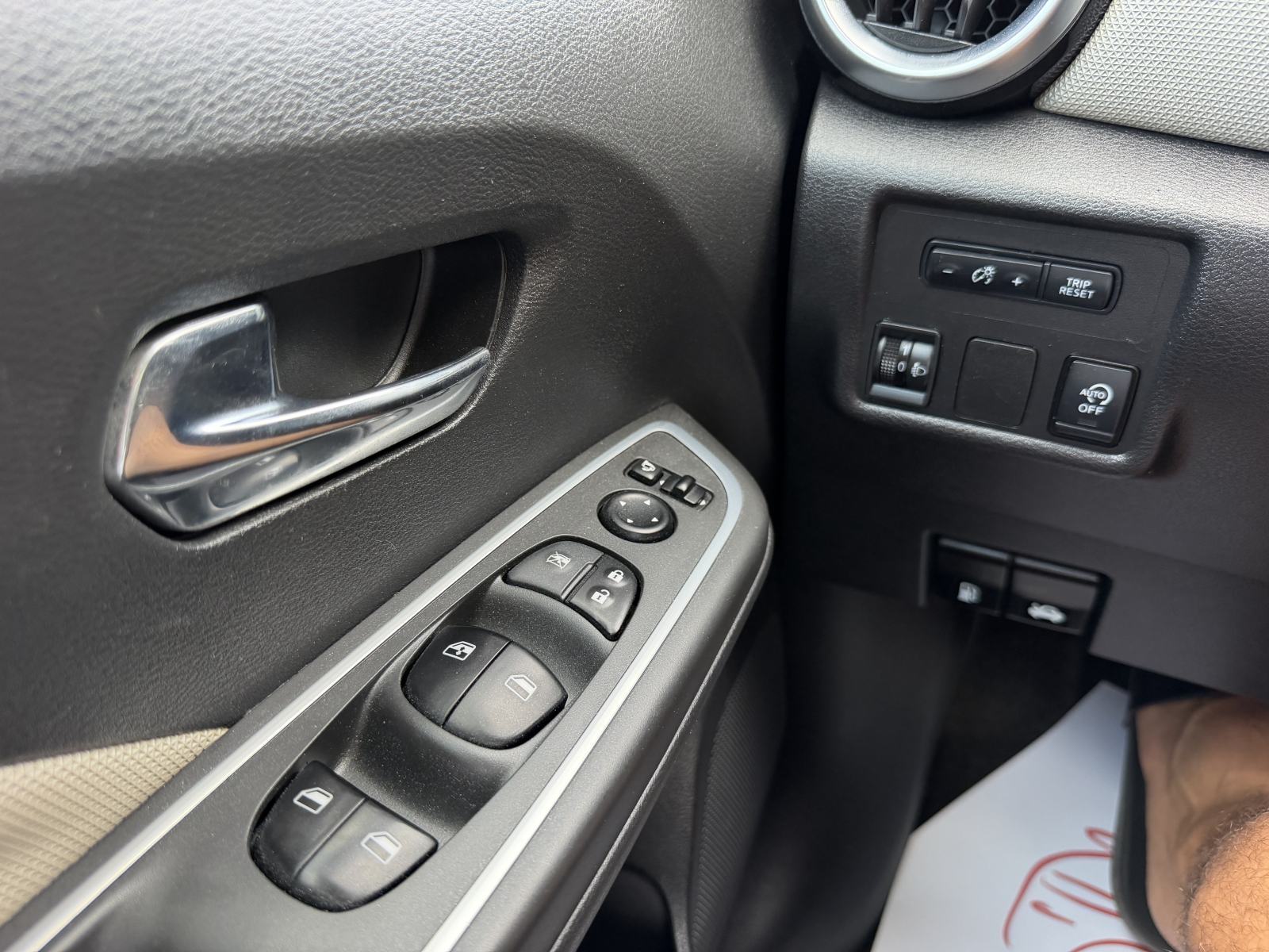 Nissan Micra 1,0 N-Connecta - TOP OPREMA - SUPER STANJE, fotografija 16