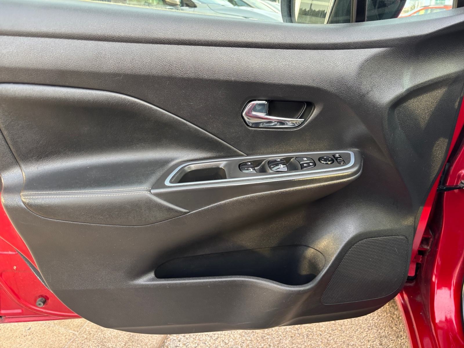 Nissan Micra 1.0 N-SPORT, fotografija 14