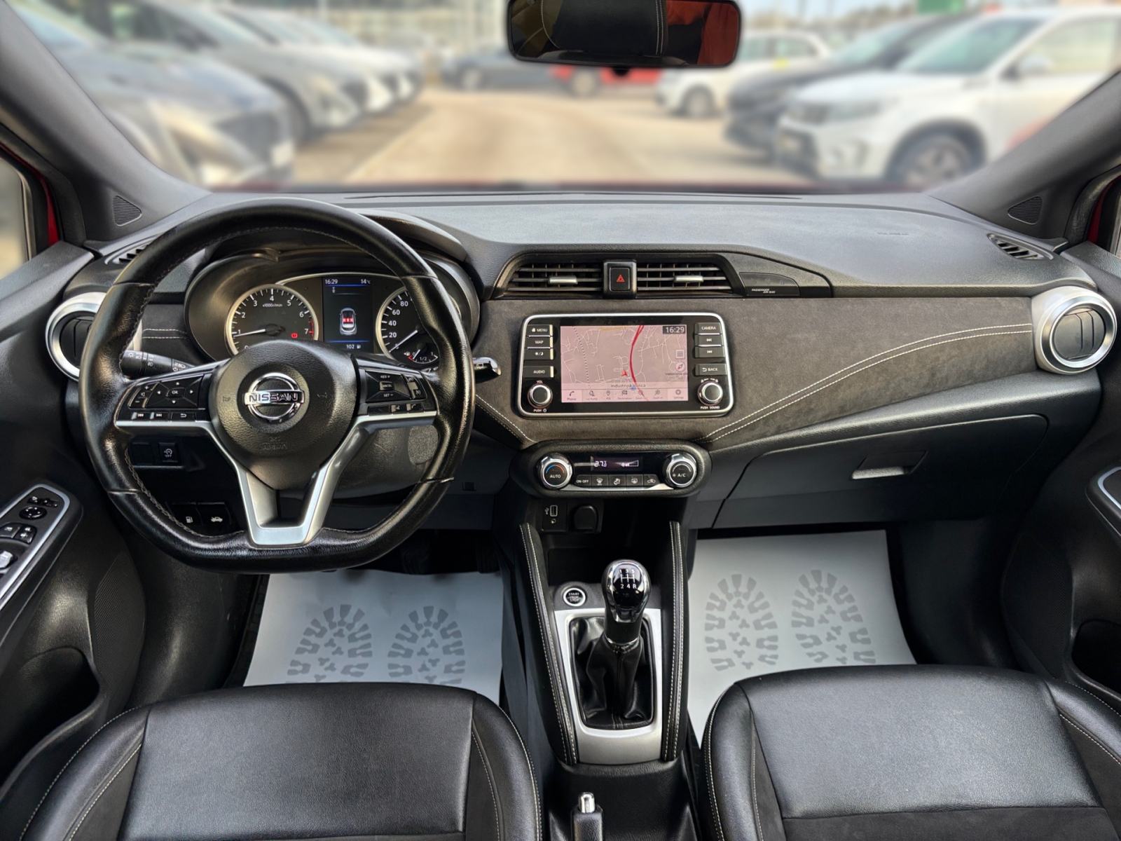Nissan Micra 1.0 N-SPORT, fotografija 19