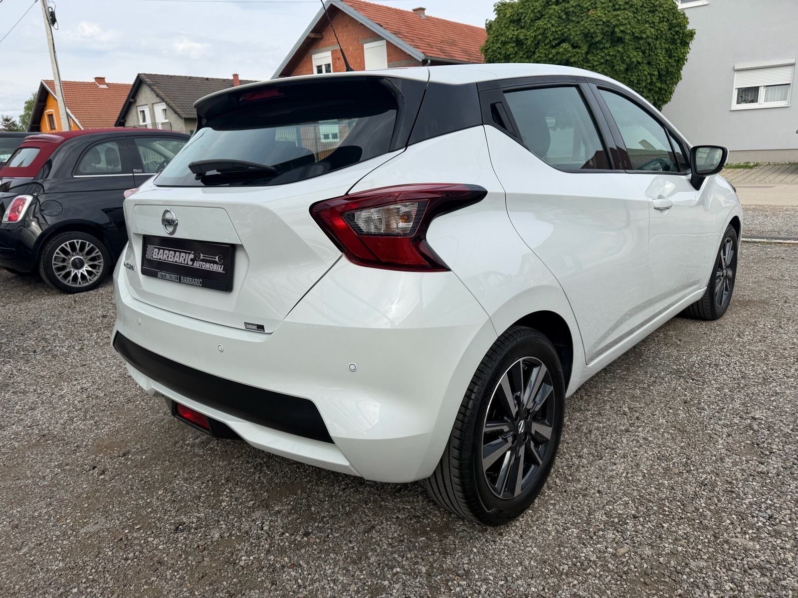 Nissan Micra 1,0iMultimedija,Digitalna klima,PDC,Servisna,Jamstvo 12mj, fotografija 5