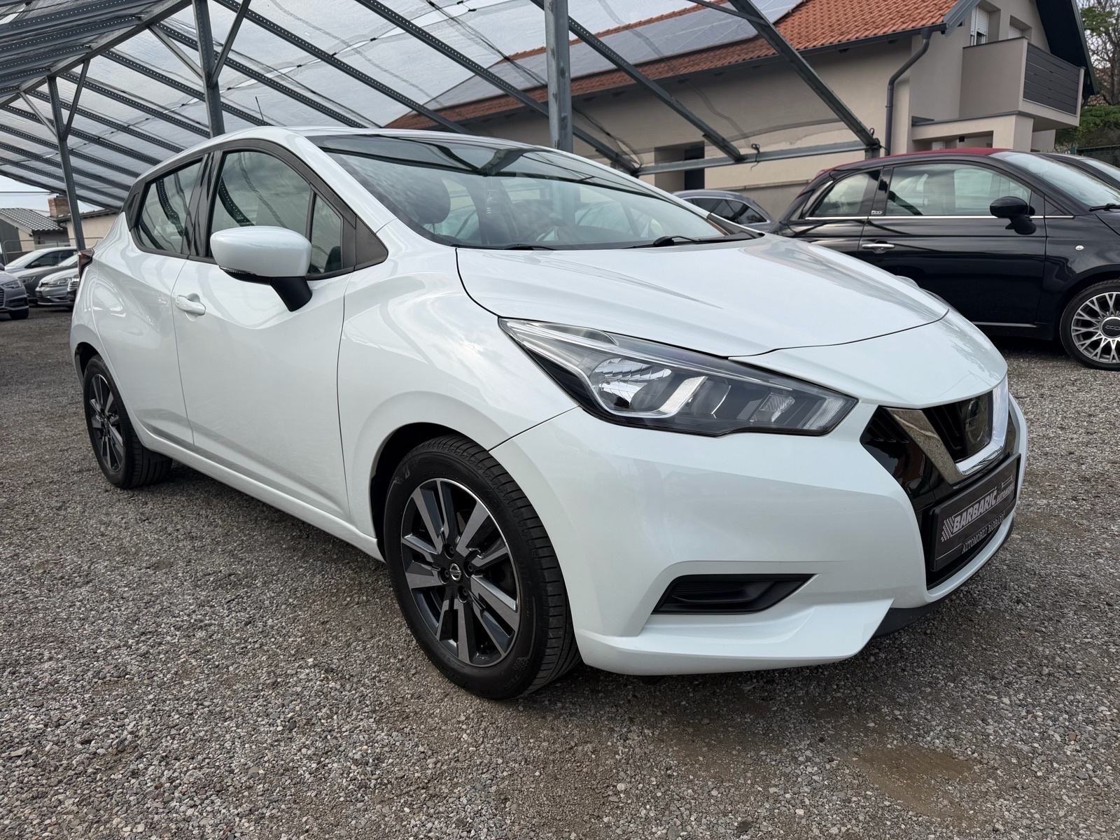 Nissan Micra 1,0iMultimedija,Digitalna klima,PDC,Servisna,Jamstvo 12mj, fotografija 3