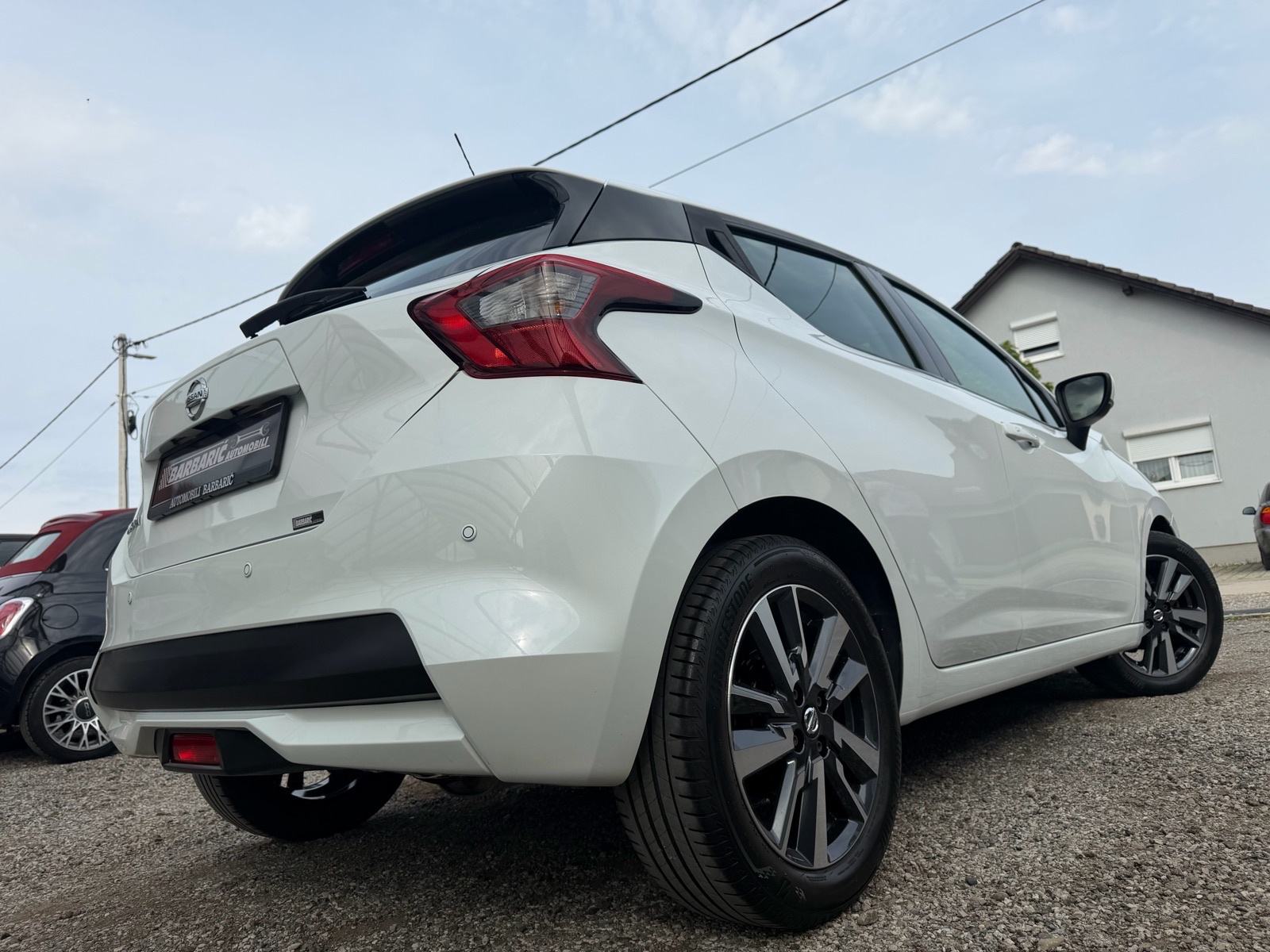 Nissan Micra 1,0iMultimedija,Digitalna klima,PDC,Servisna,Jamstvo 12mj, fotografija 19