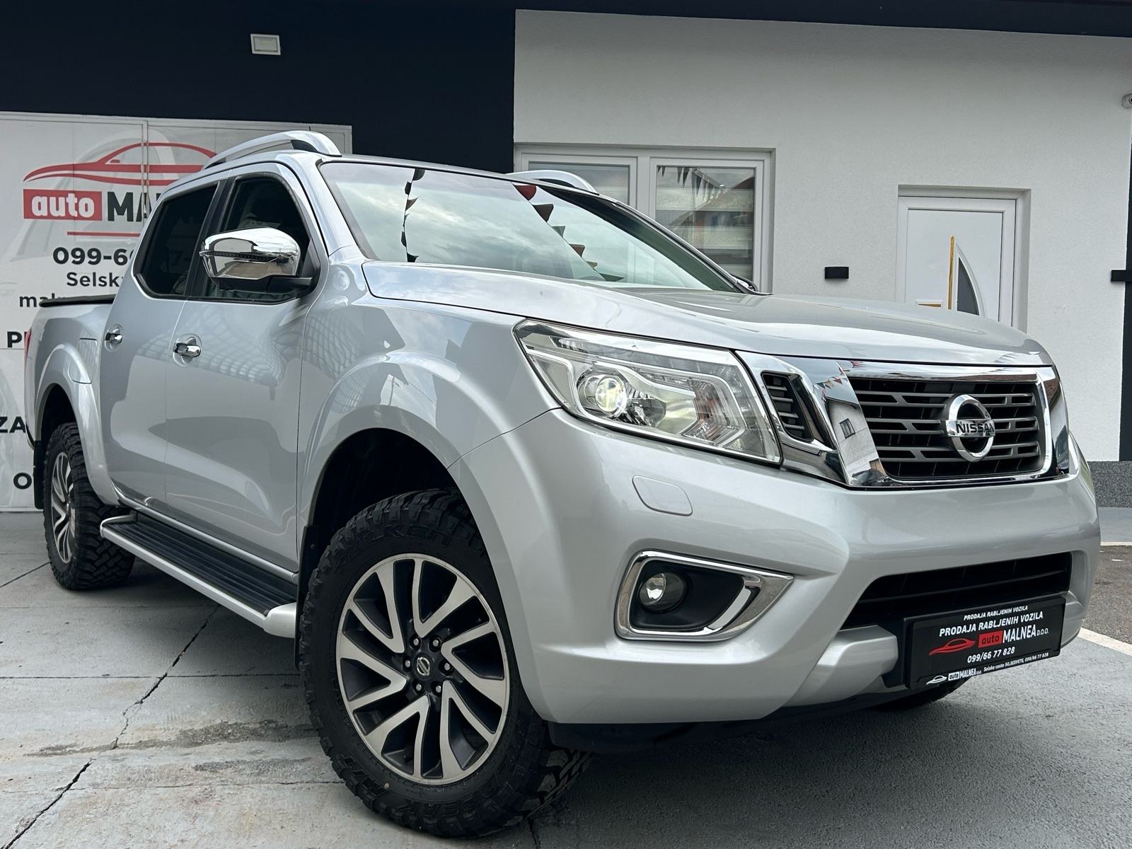 Nissan Navara 2.3 DCI 2017G.4X4 NOVI MODEL N-1 FULL OPREMA ŠIBER XENON, fotografija 3