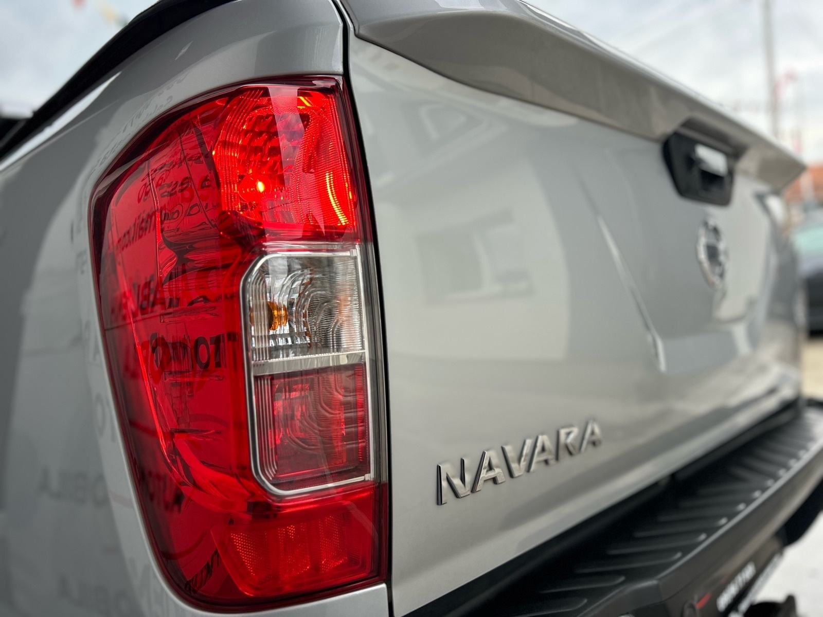 Nissan Navara 2.3 DCI 2017G.4X4 NOVI MODEL N-1 FULL OPREMA ŠIBER XENON, fotografija 15