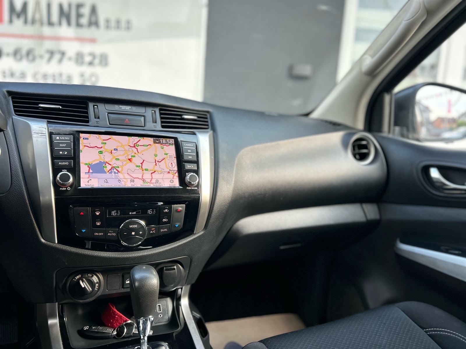 Nissan Navara 2.3 DCI AUTOMATIK 2019G.4X4 NOVI MODEL N-1 FULL OPREMA, fotografija 18
