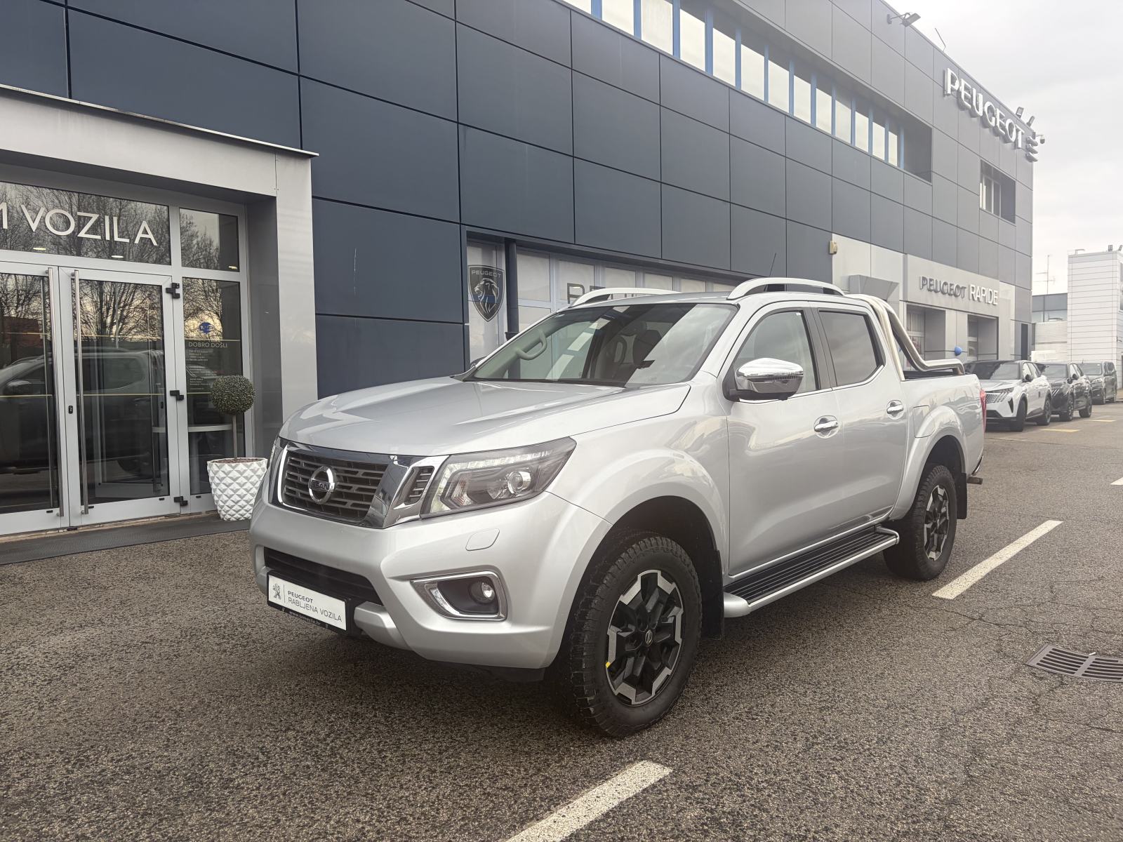 Nissan Navara 2,3D 4WD TEKNA automatik, pogled izvana - slika 1