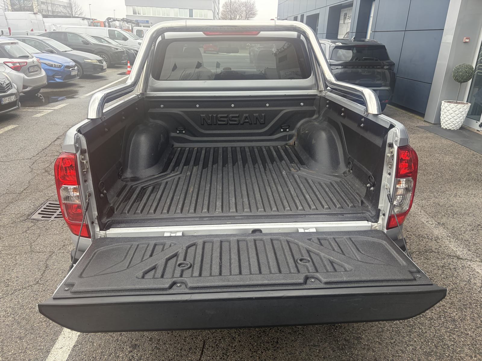Nissan Navara 2,3D 4WD TEKNA automatik, fotografija 6