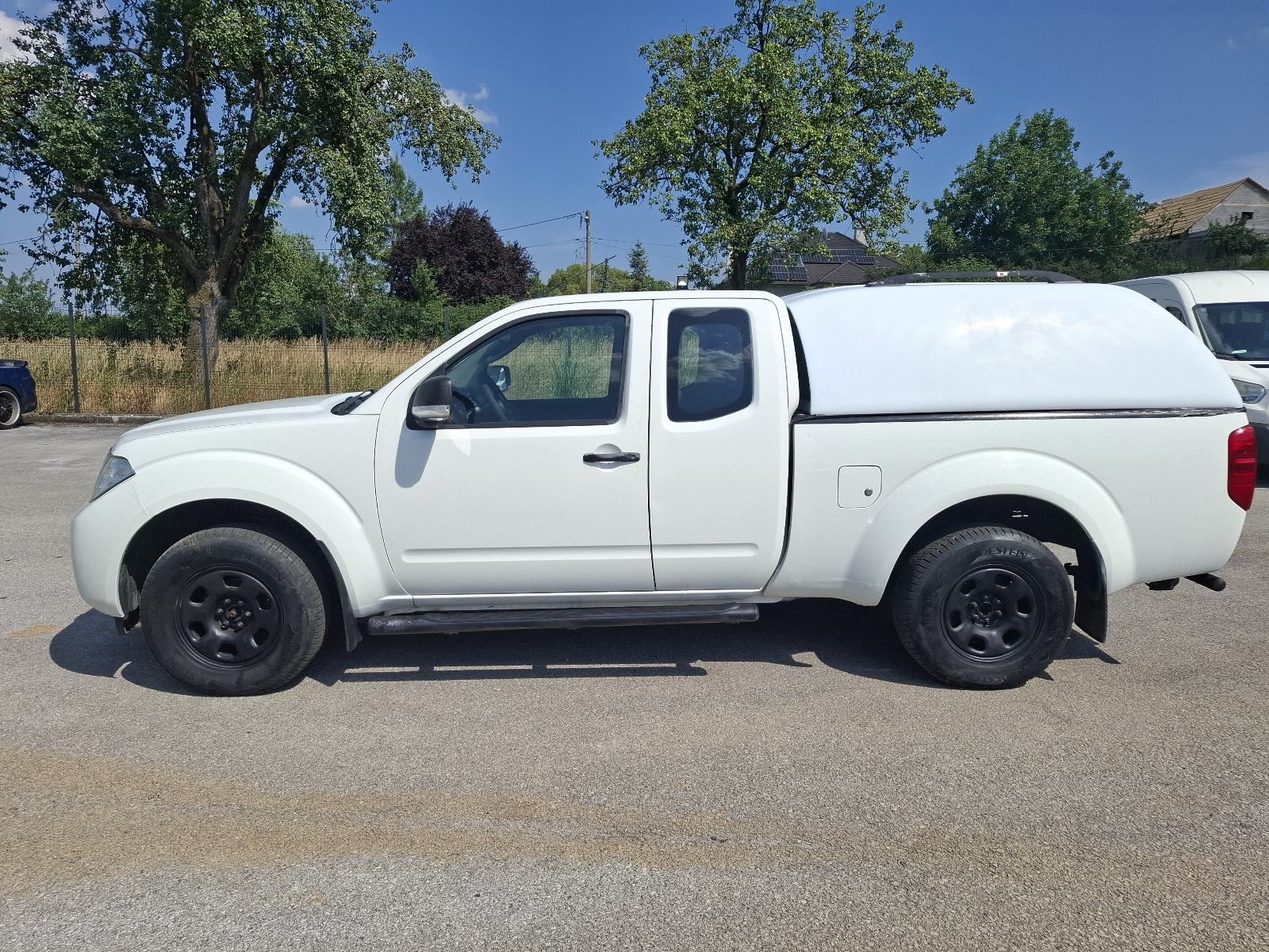 Nissan Navara 2.5 D N1 SA 4 SJEDALA 4X4-KLIMA-GRIJANJE SJEDALA, fotografija 4