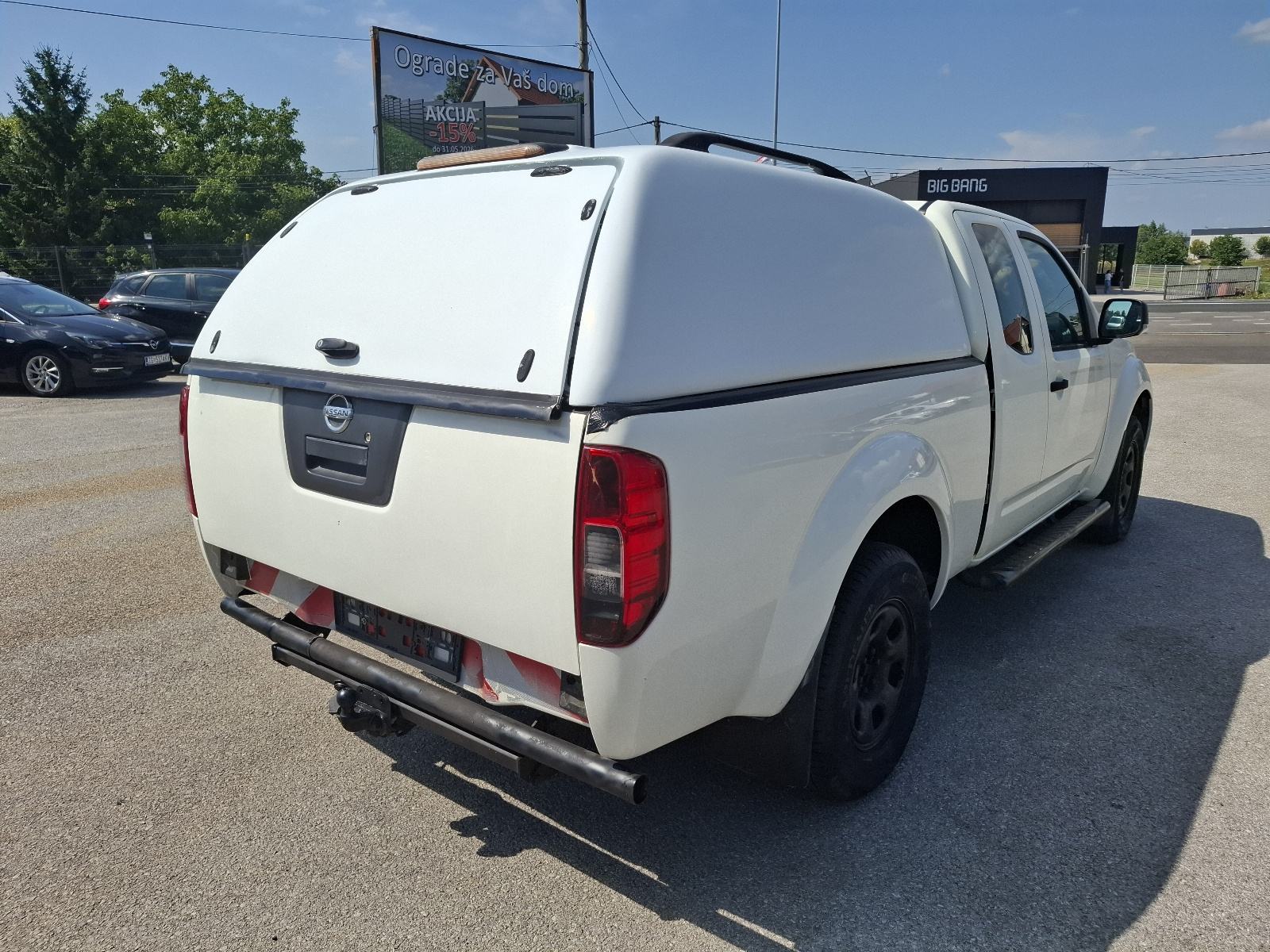 Nissan Navara 2.5 D N1 SA 4 SJEDALA 4X4-KLIMA-GRIJANJE SJEDALA, fotografija 6