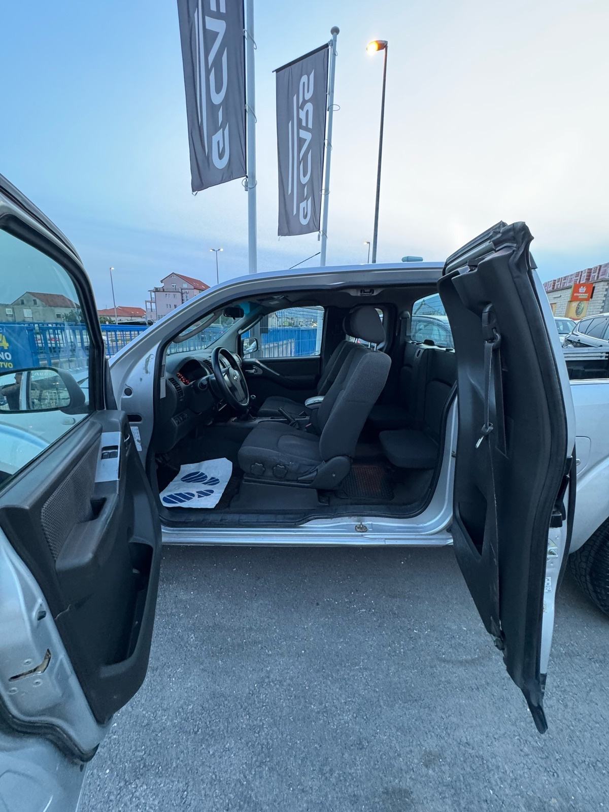 Nissan Navara 2,5 dCi 4X4 KingCab —Mod 2008—4 SJEDALA—REG.GOD.DANA—TOP, fotografija 18