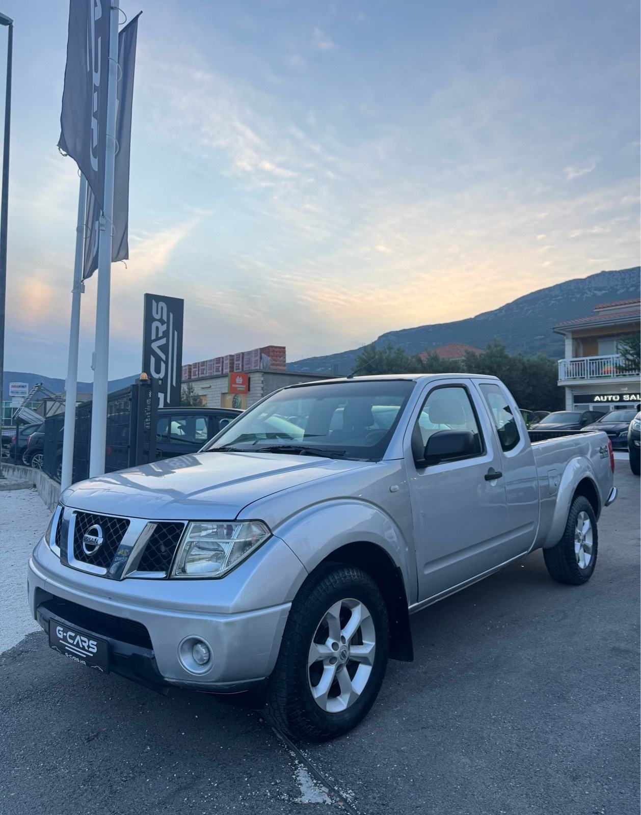 Nissan Navara 2,5 dCi 4X4 KingCab —Mod 2008—4 SJEDALA—REG.GOD.DANA—TOP, fotografija 2
