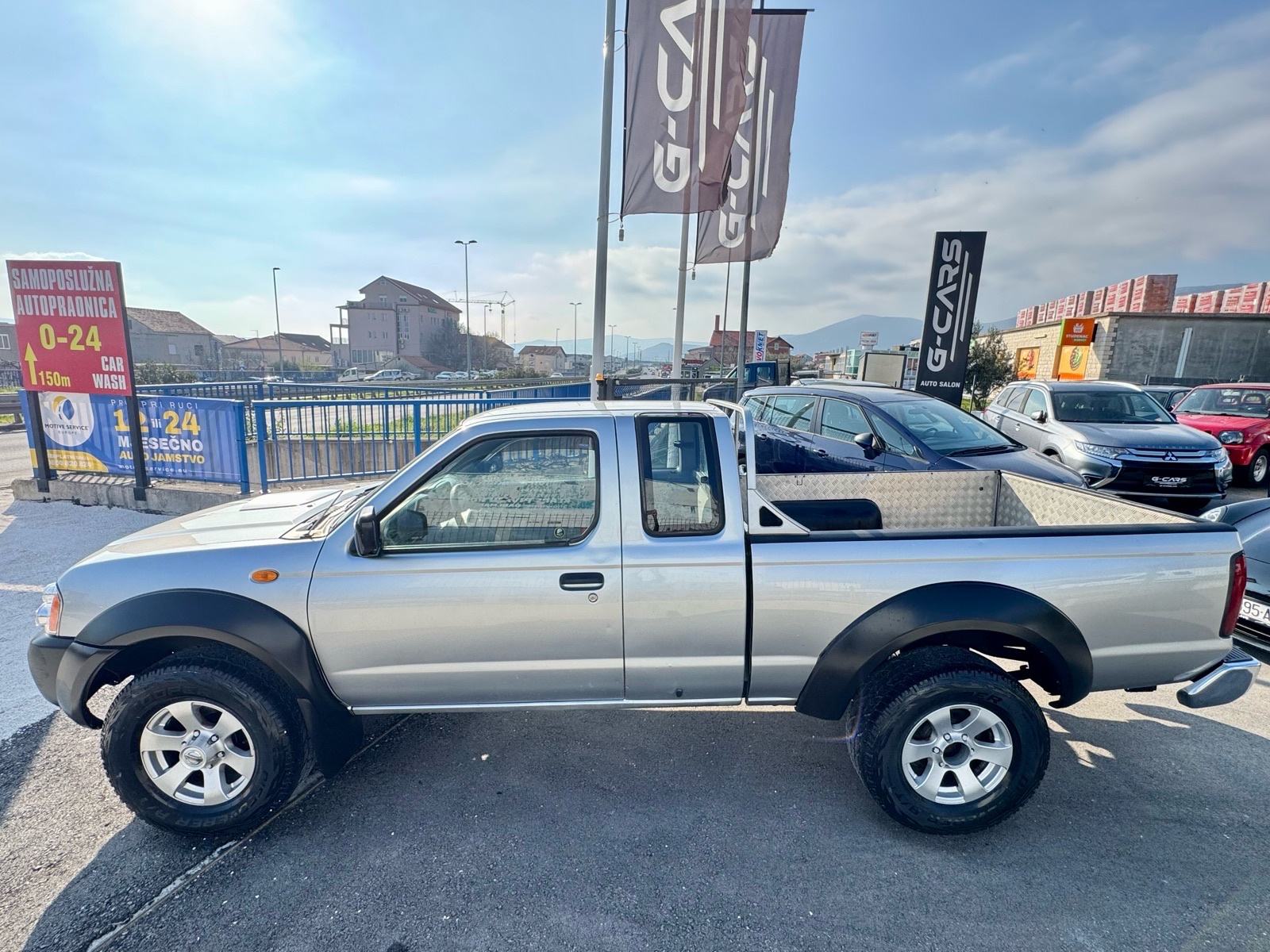 Nissan Navara 2,5 TDI 4X4 KingCab—159.000km—4 SJEDALA—REG.GOD.DANA—TOP, fotografija 3