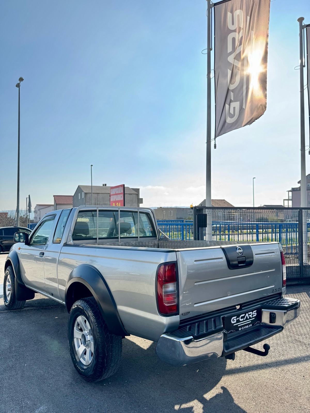 Nissan Navara 2,5 TDI 4X4 KingCab—159.000km—4 SJEDALA—REG.GOD.DANA—TOP, fotografija 6