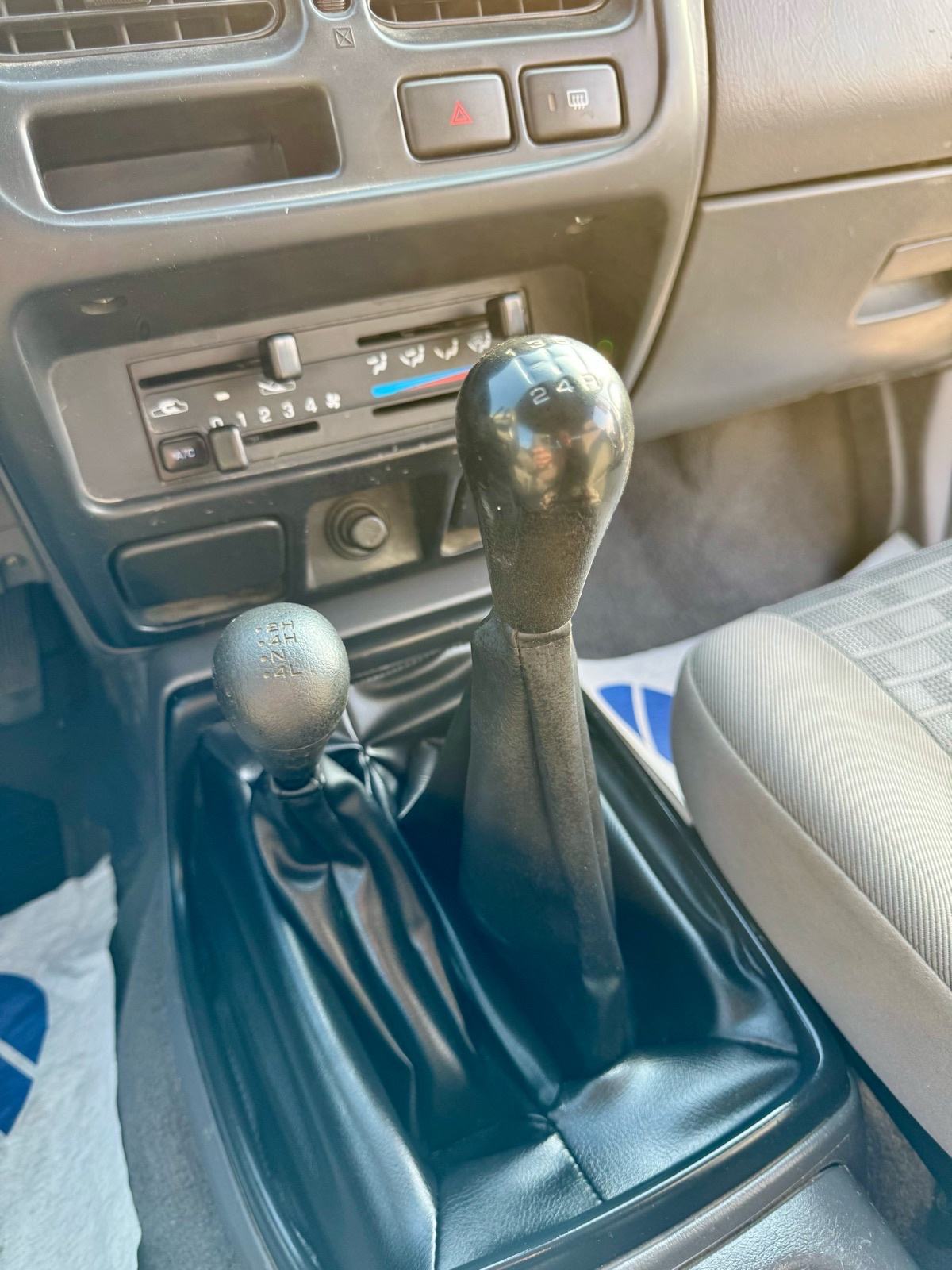 Nissan Navara 2,5 TDI 4X4 KingCab—159.000km—4 SJEDALA—REG.GOD.DANA—TOP, fotografija 20