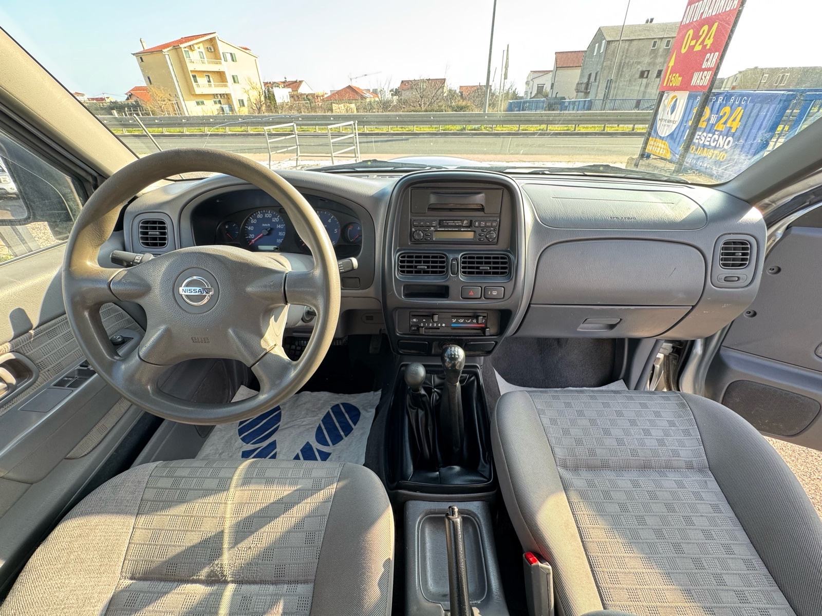 Nissan Navara 2,5 TDI 4X4 KingCab—159.000km—4 SJEDALA—REG.GOD.DANA—TOP, fotografija 17