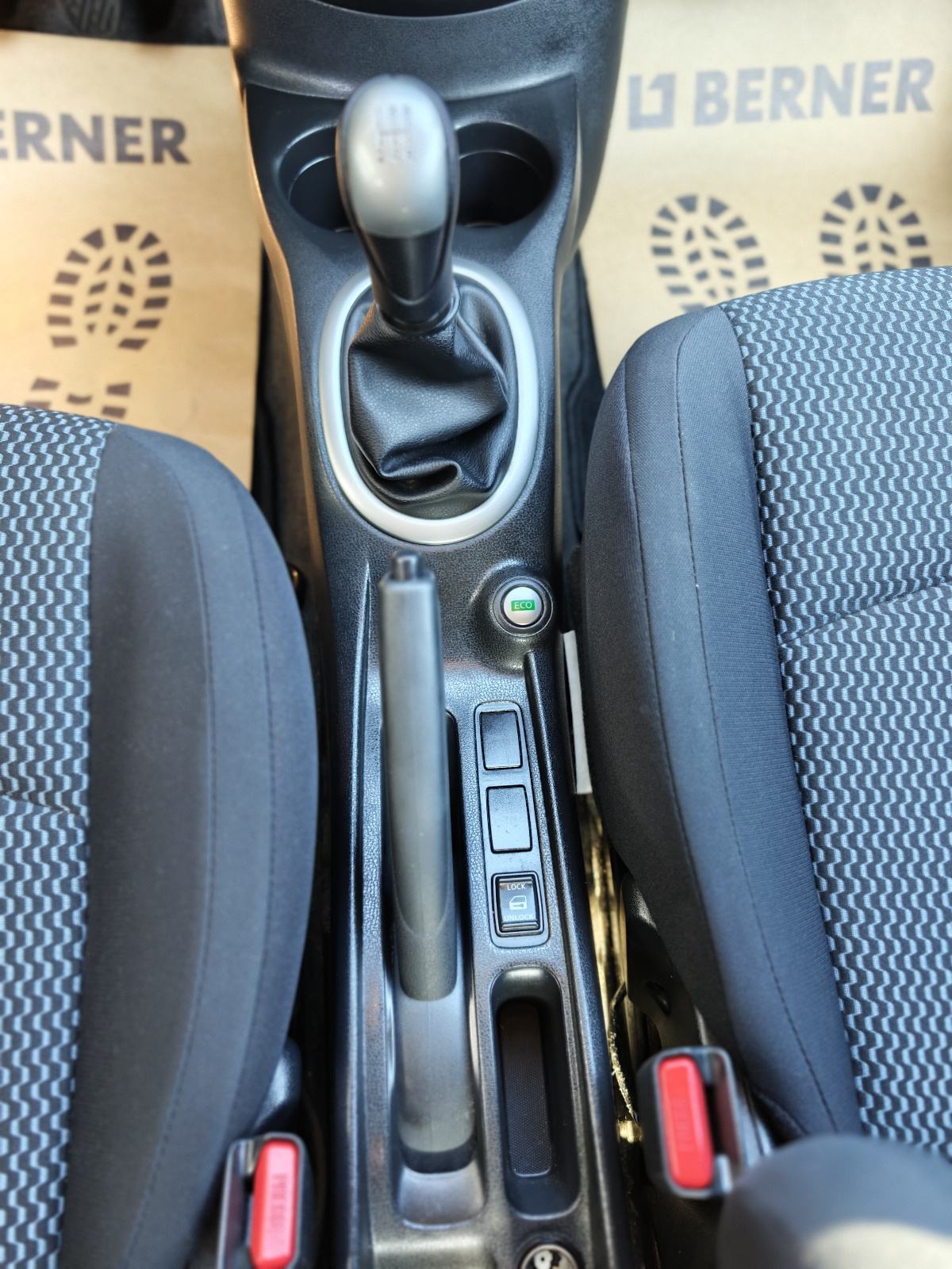 Nissan Note 1,2 KLIMA-PUT.RAČUNALO-GARANCIJA-SAMO 86.000KM, fotografija 17