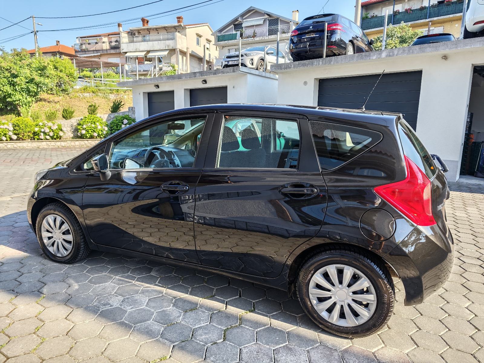 Nissan Note 1,2 KLIMA-PUT.RAČUNALO-GARANCIJA-SAMO 86.000KM, fotografija 2